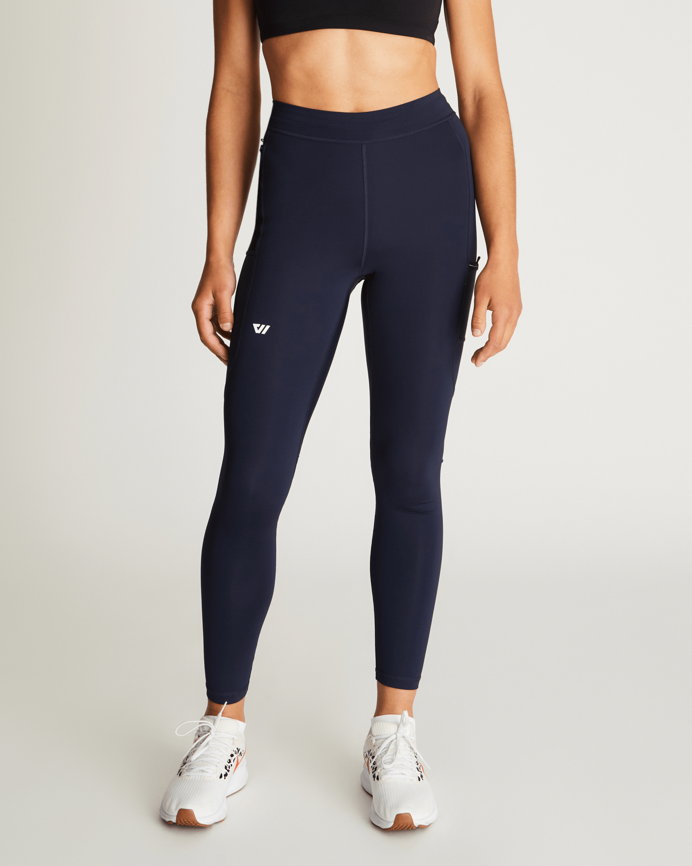 The Women's Distance Full Tight in Navy- Final Sale – WOLACO