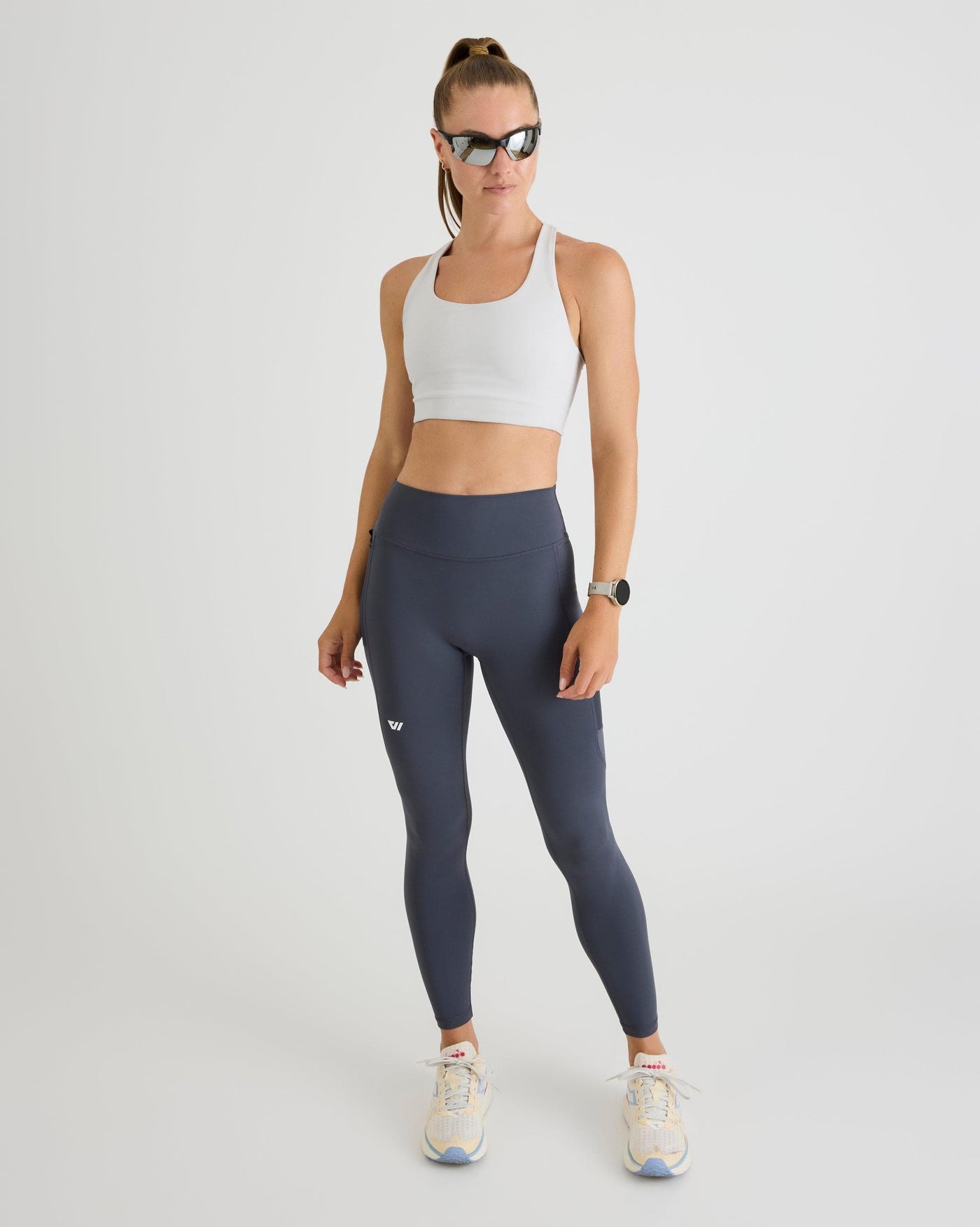 Niki (5’8”) is wearing a size small.