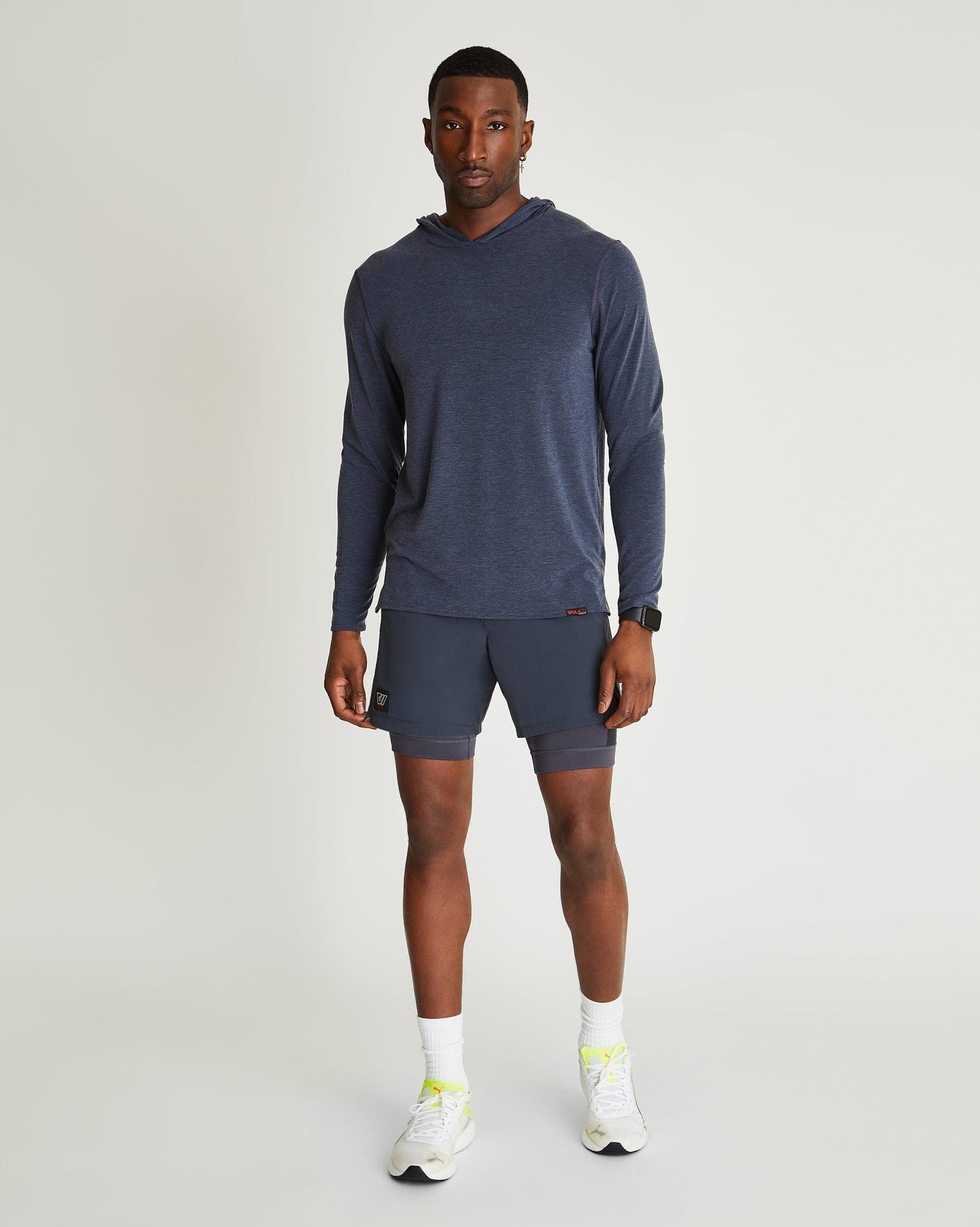 Greg (6’2") is wearing size medium