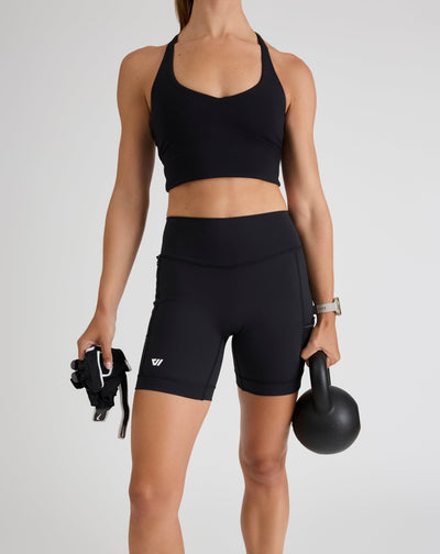 Niki (5’8”) is wearing a size small 6" inseam.
