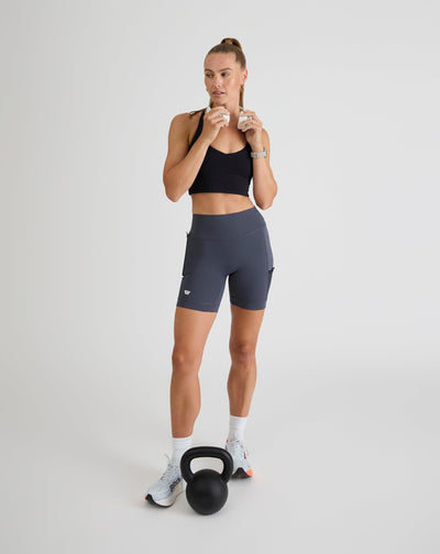 Niki (5’8”) is wearing a size small 6" inseam.