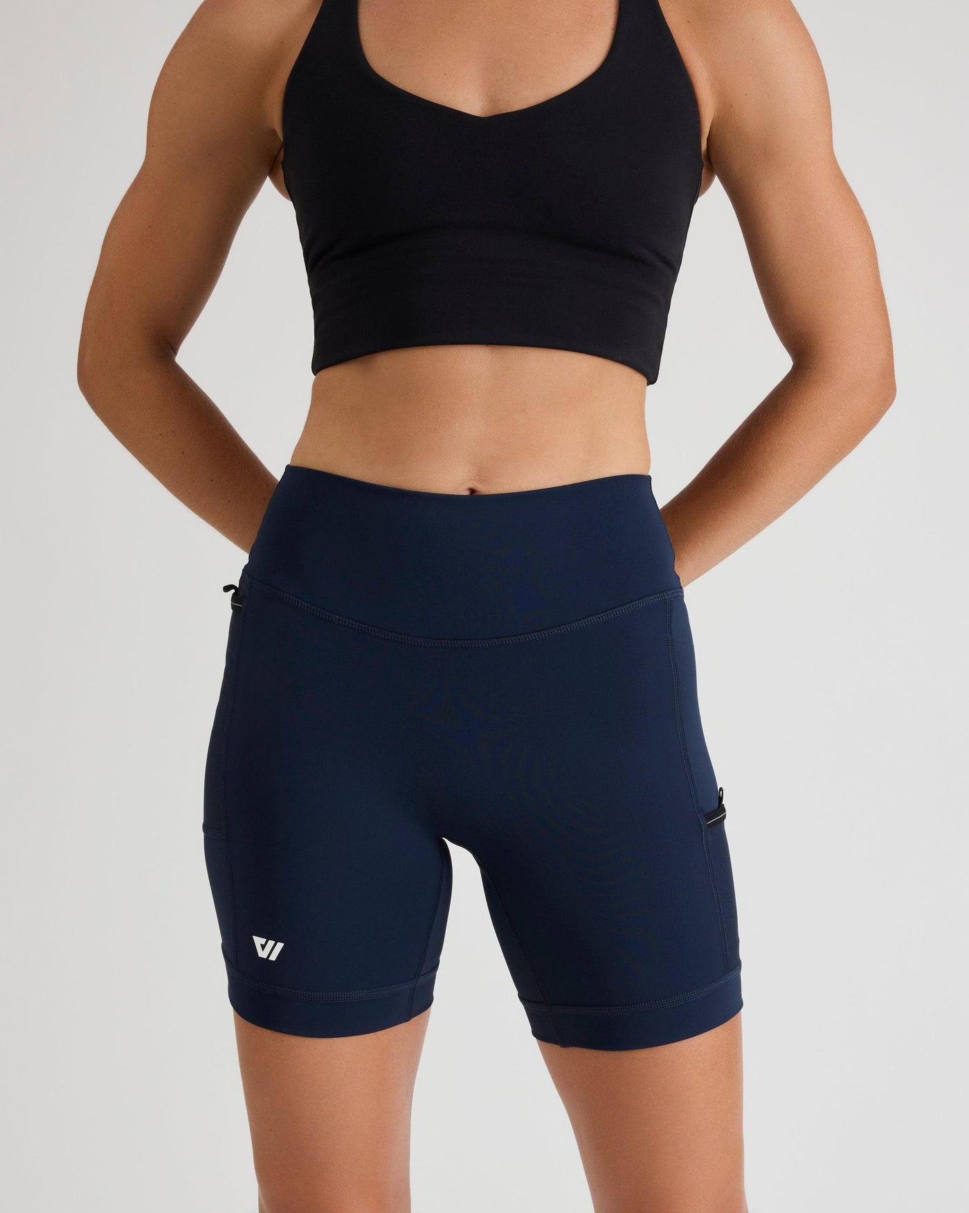 Niki (5’8”) is wearing a size small 6" inseam.