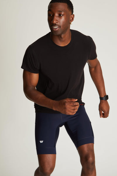 Greg (6’2") is wearing size medium 10" inseam
