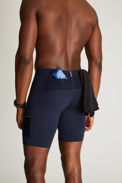 Greg (6’2") is wearing size medium 8" inseam