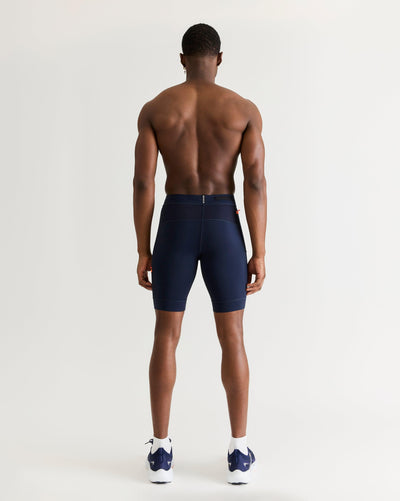 Greg (6’2") is wearing size medium 10" inseam