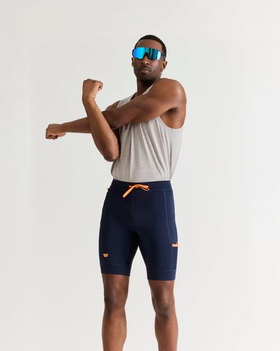 Greg (6’2") is wearing size medium 10" inseam