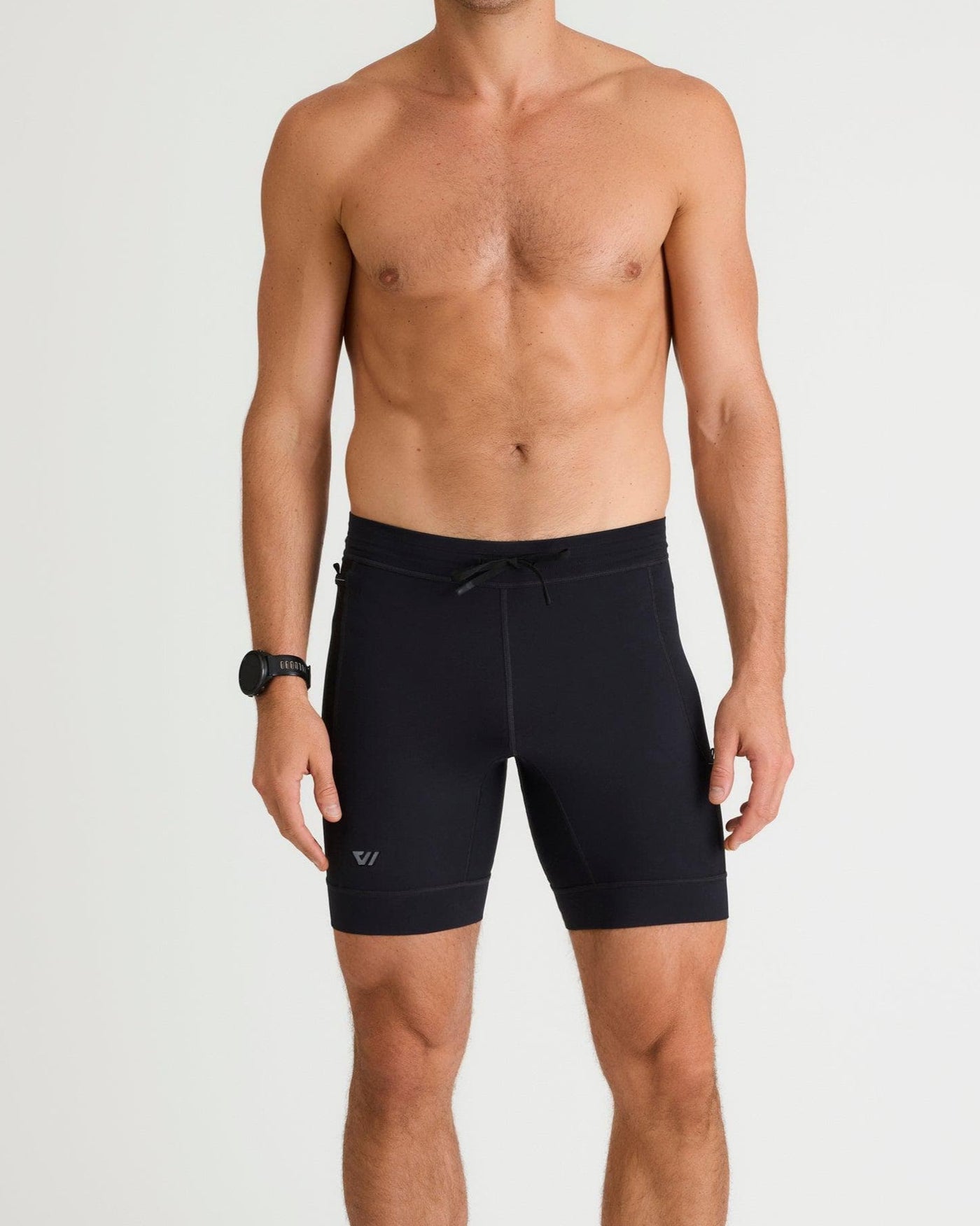 Bobby (6’1") is wearing size medium 8" inseam