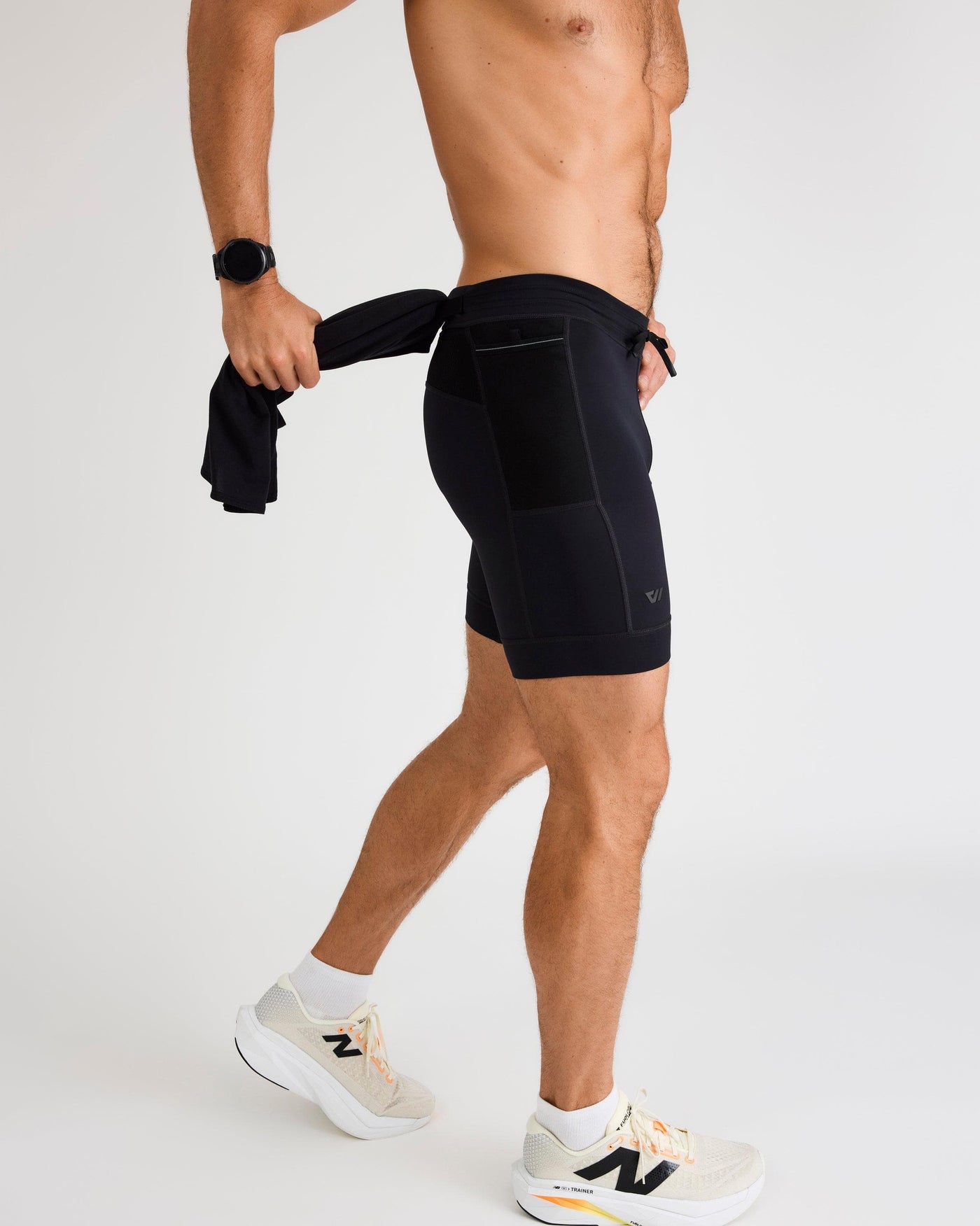 Bobby (6’1") is wearing size medium 8" inseam