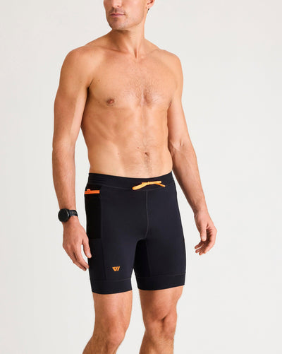 Bobby (6’1”) is wearing a size medium