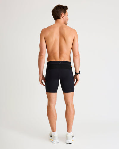 Bobby (6’1”) is wearing a size medium