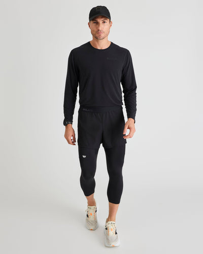 Bobby (6’1") is wearing size medium in 3/4 length. 