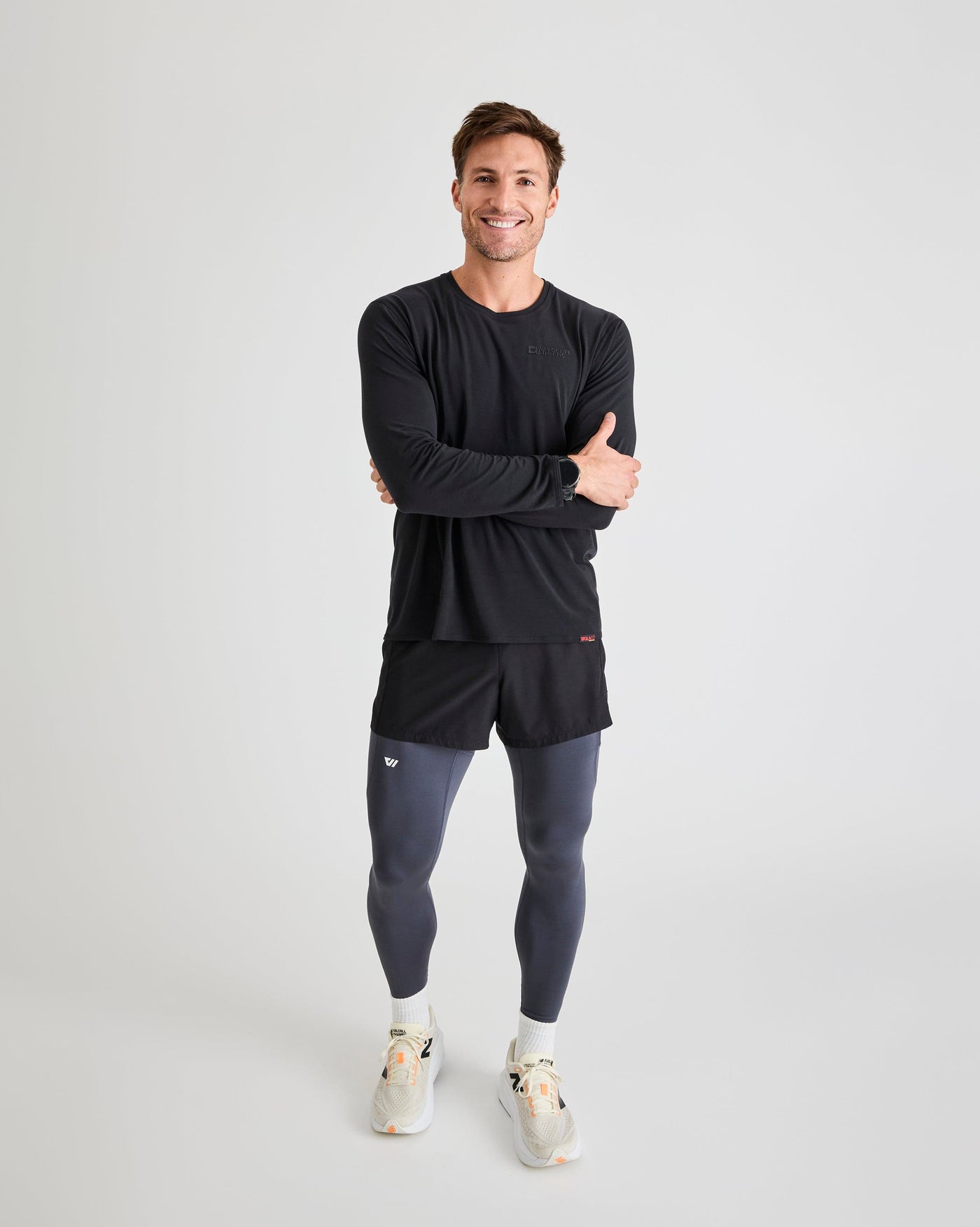 Bobby (6’1") is wearing size large in full length