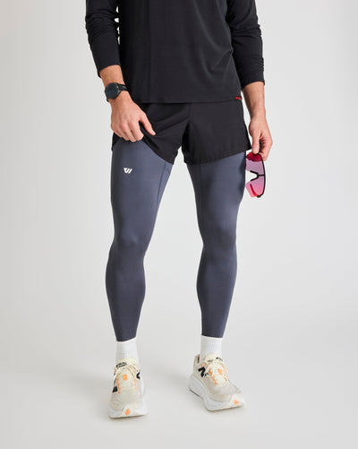 Bobby (6’1") is wearing size large in full length