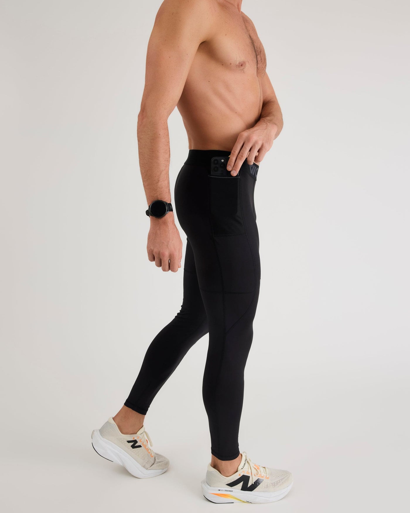 Bobby (6’1") is wearing size large