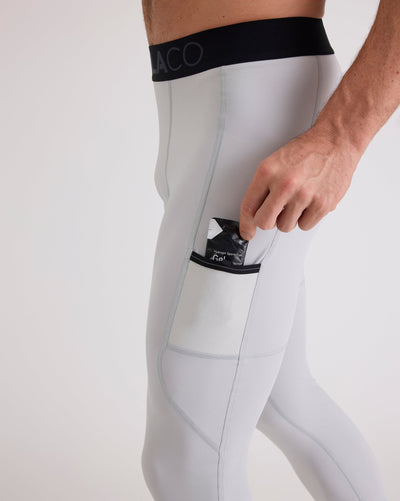 Bobby (6’1") is wearing size large