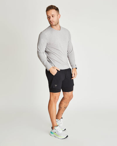 Trevor (6’) is wearing size medium 9" inseam