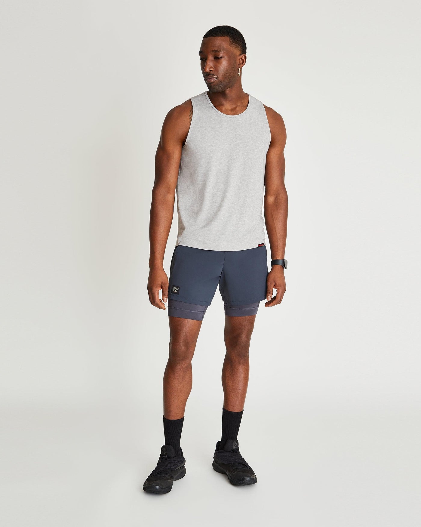 Greg (6’2") is wearing size medium 9" inseam