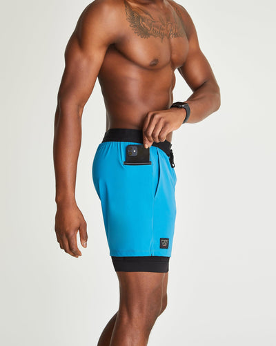 Greg (6’2") is wearing size medium 9" inseam