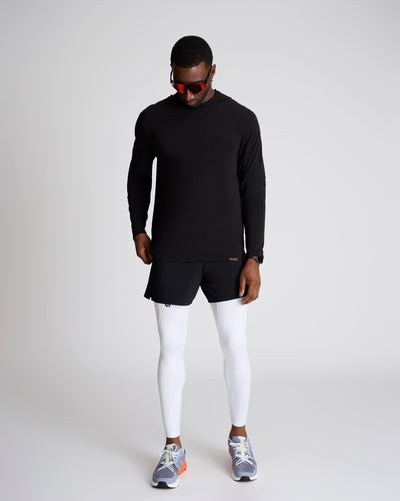Greg (6’2") is wearing size medium in full length