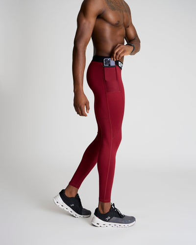 Greg (6’2") is wearing size medium in full length