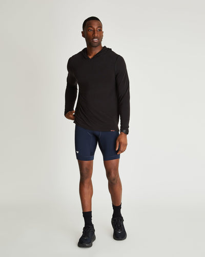 Greg (6’2") is wearing size medium 9" inseam