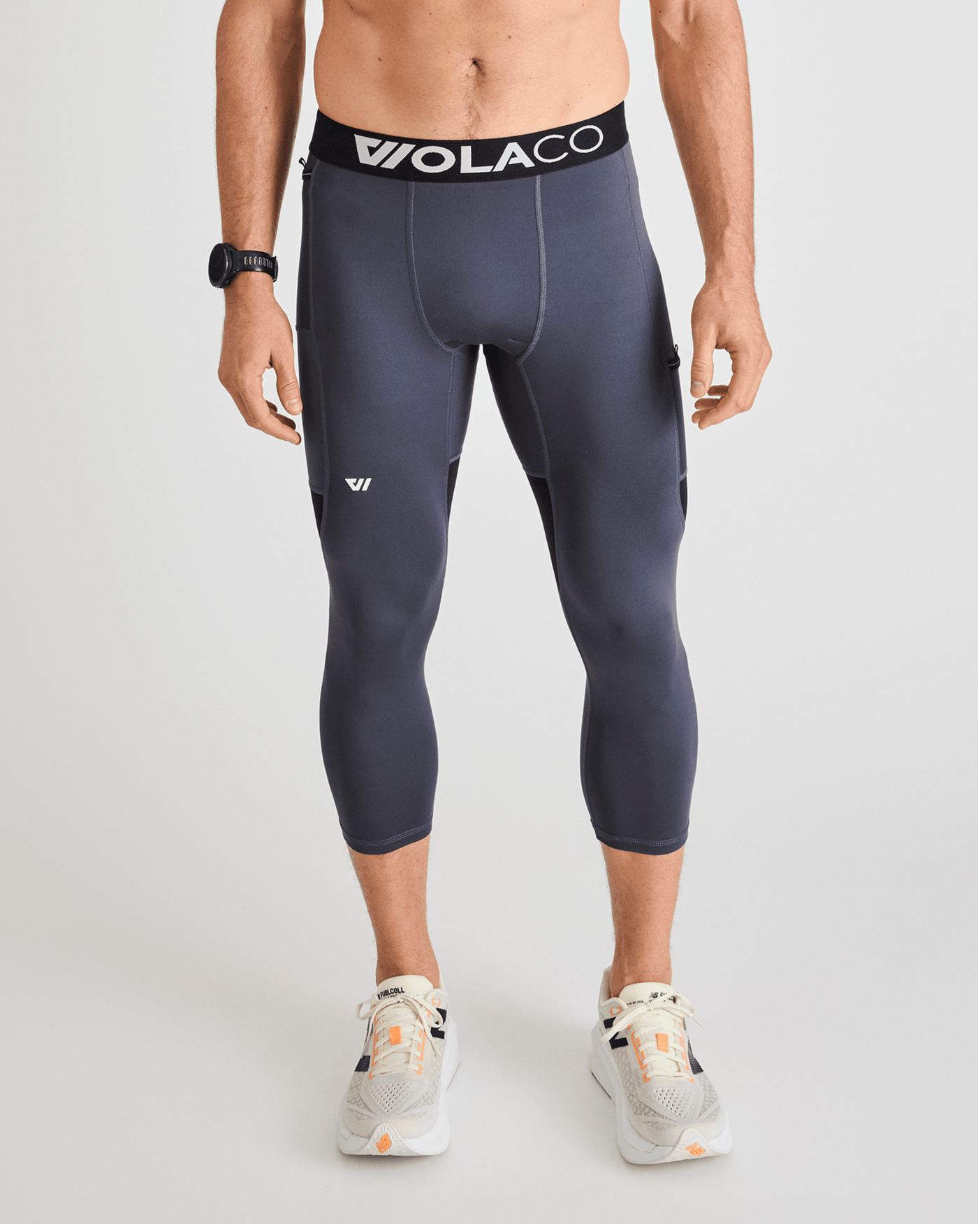 Bobby (6’1") is wearing size large in 3/4 length