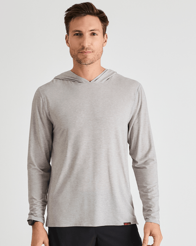 Bobby (6’1") is wearing size large