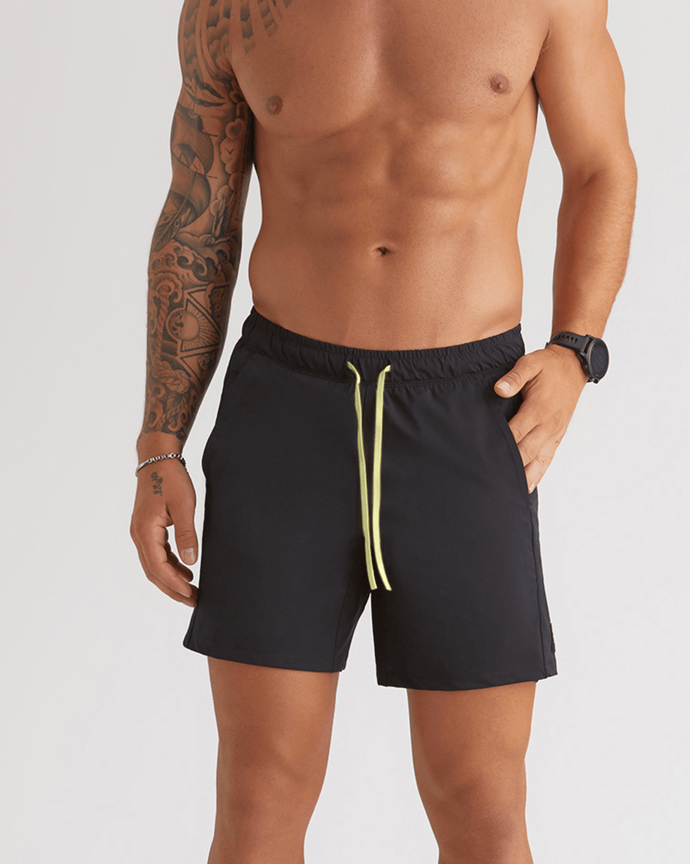 Trevor (6ft) is wearing size medium 7" inseam