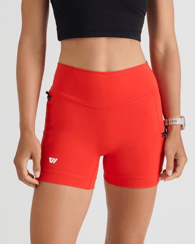 Niki (5’8”) is wearing a size small 4" inseam.