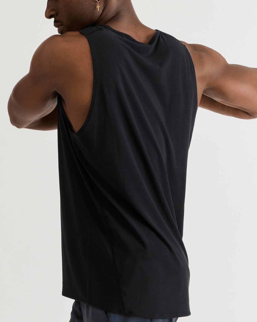 Clinton Tank in Black – WOLACO