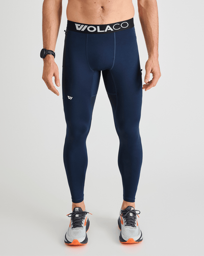 Bobby (6’1") is wearing size medium in full length. 