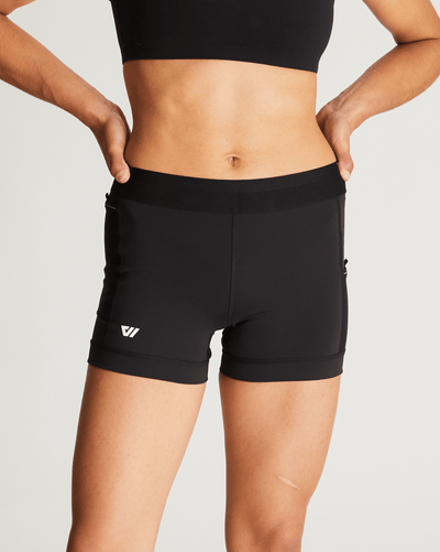 Isabella (5'7") is wearing size small 4" inseam