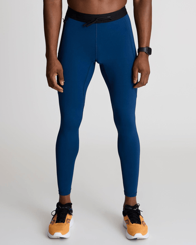 Greg (6’2") is wearing size medium