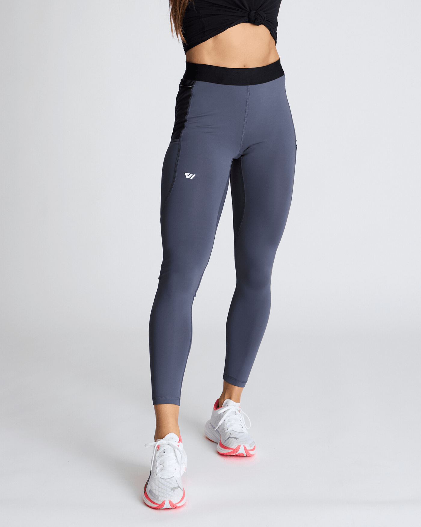 Meghan (5'8") is wearing size small