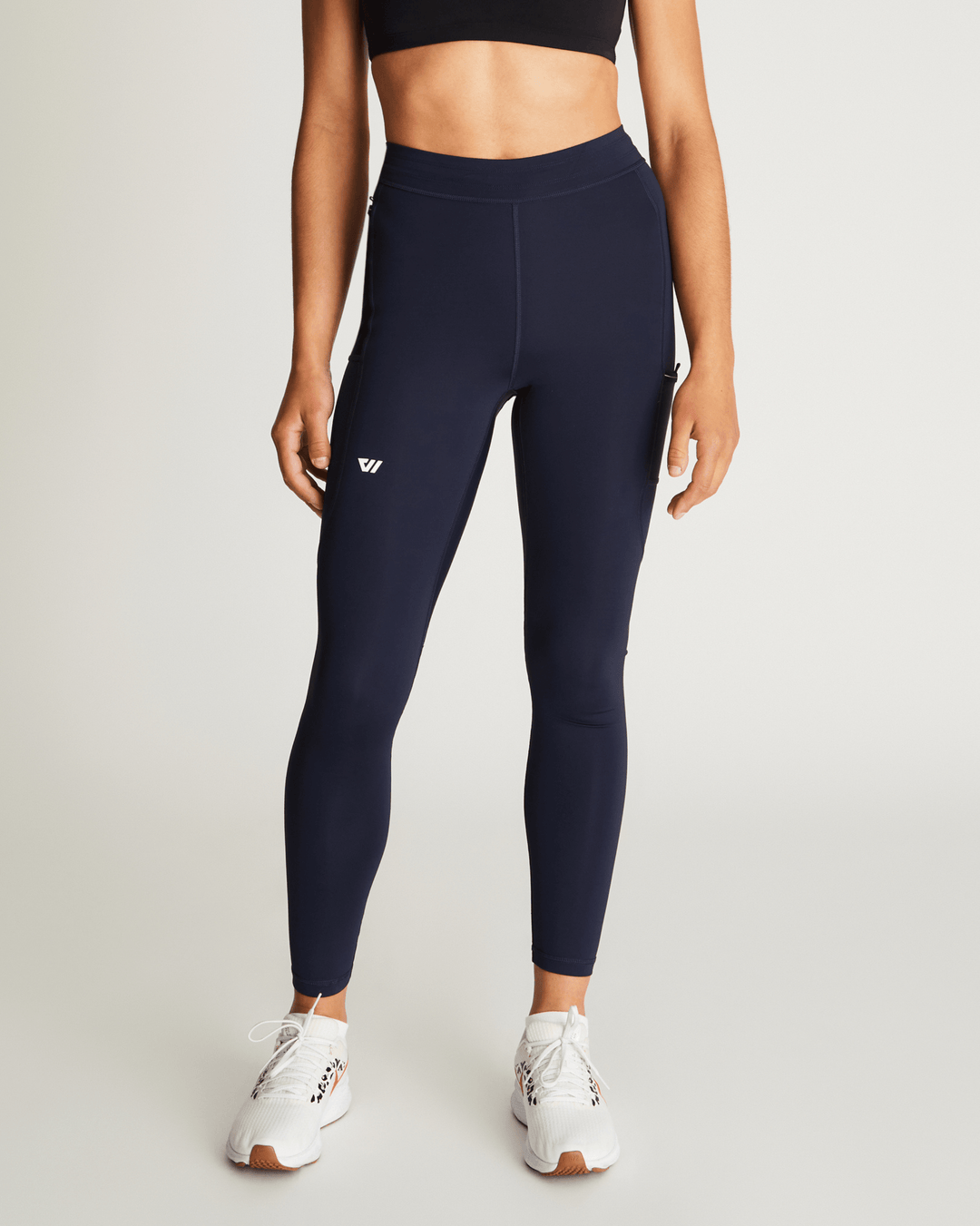 The Women's Distance Full Tight in Navy- Final Sale – WOLACO