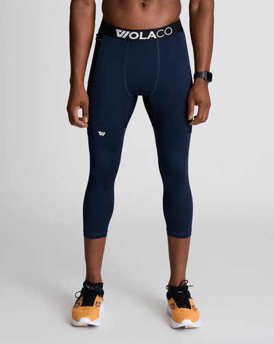 Greg (6’2") is wearing size medium in three quarter length