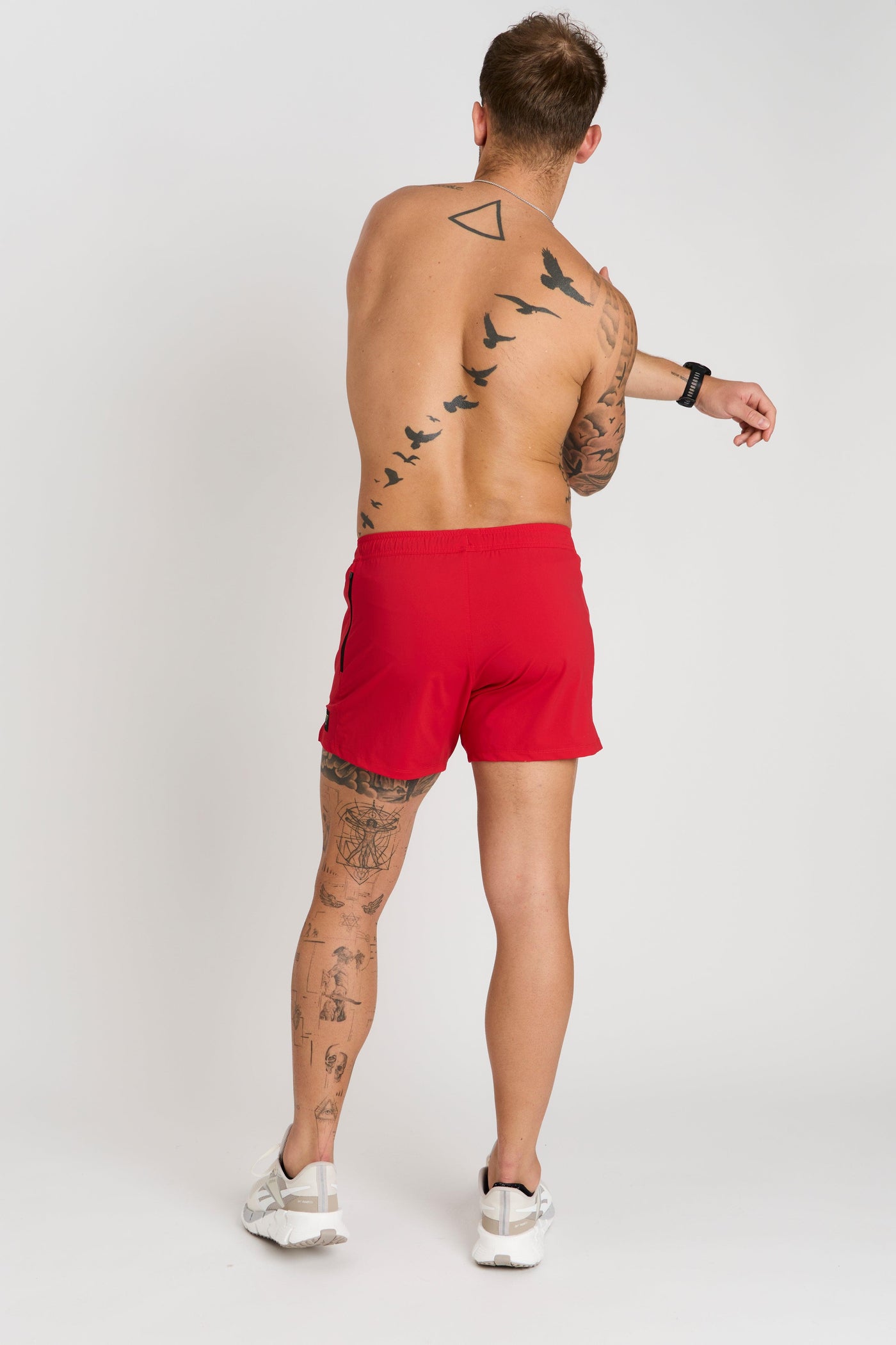 Trevor (6’) is wearing size medium 5" inseam