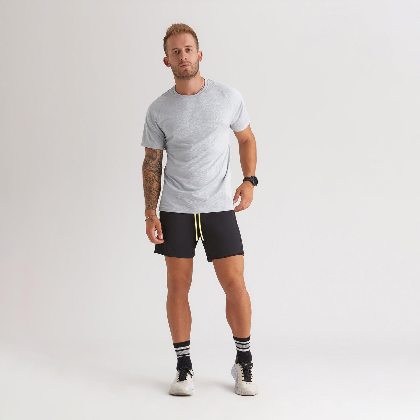 Trevor (6ft) is wearing size medium 7" inseam