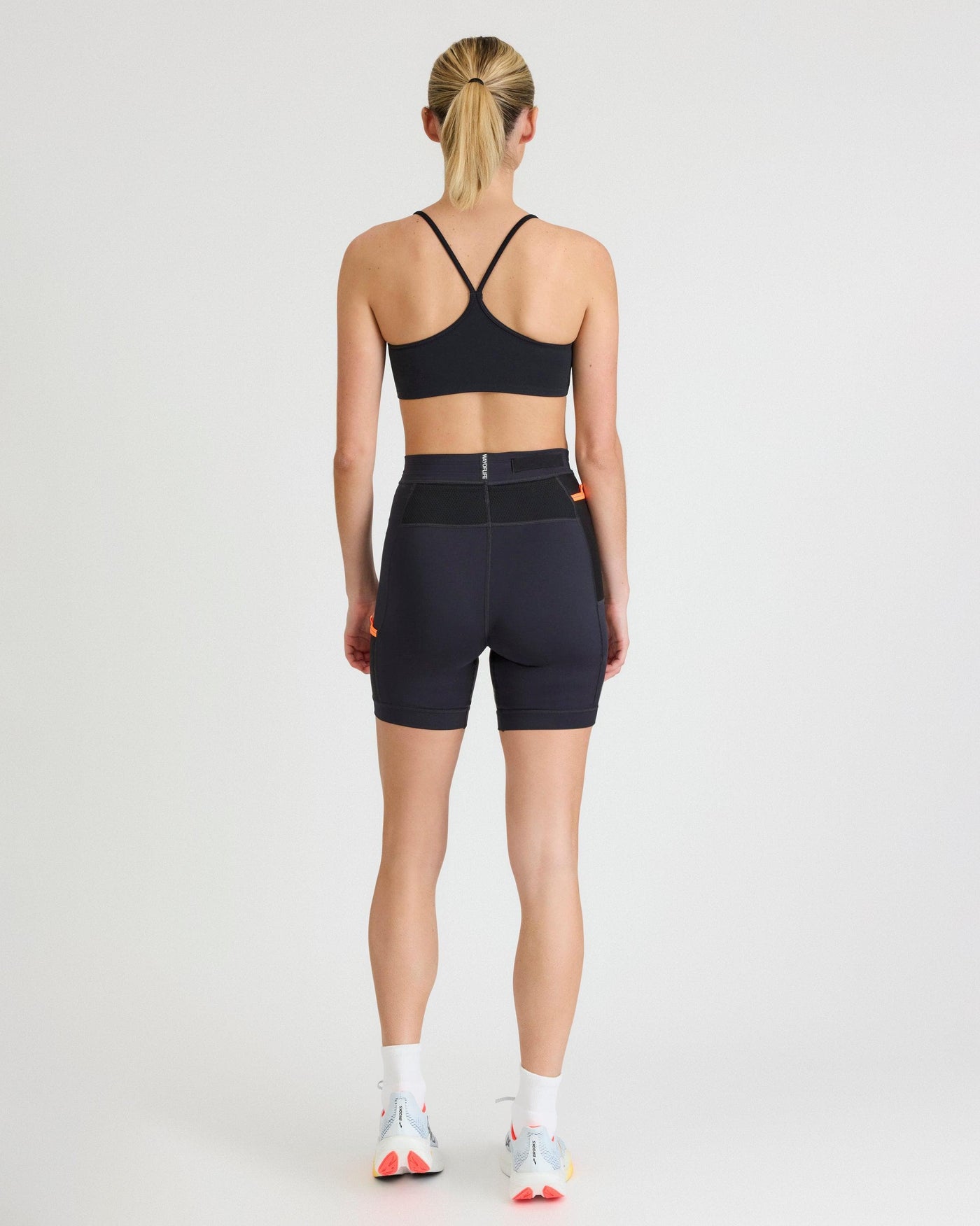 Olivia (5’8”) is wearing a size small 7" inseam