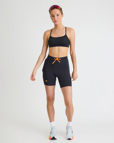 Olivia (5’8”) is wearing a size small 7" inseam