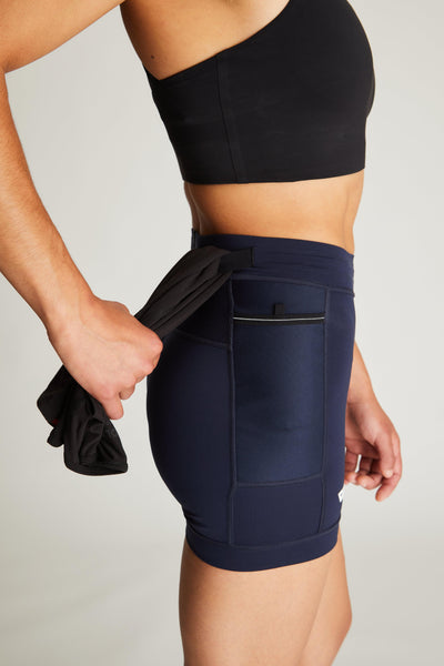 Isabella (5'7") is wearing size small 4" inseam