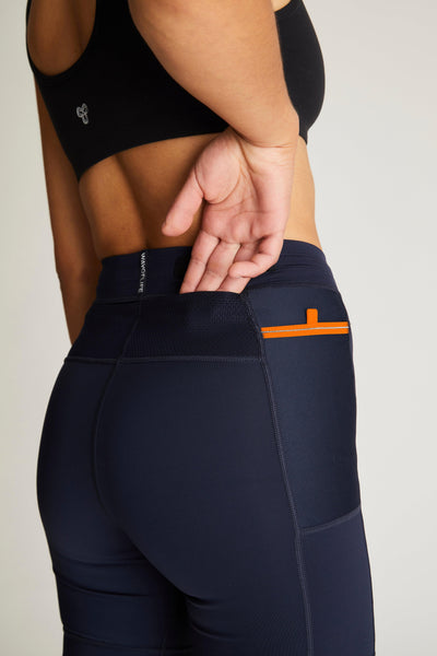 Isabella (5'7") is wearing size small 7" inseam