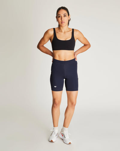 Isabella (5'7") is wearing size small 7" inseam