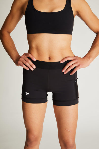 Isabella (5'7") is wearing size small 4" inseam