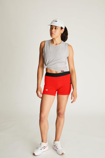 Isabella (5'7") is wearing size small 4" inseam