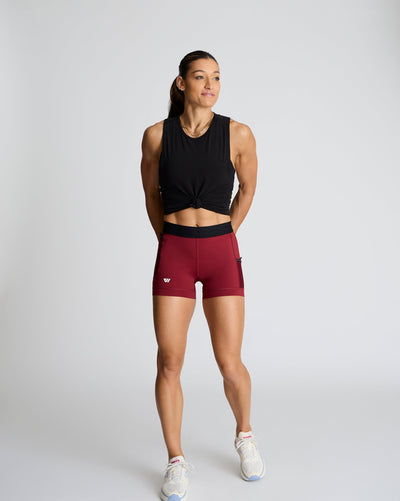 Meghan (5'8") is wearing size small 4" inseam