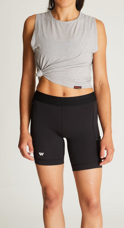 Isabella (5'7") is wearing size small 7" inseam