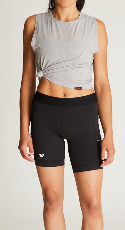 Isabella (5'7") is wearing size small 7" inseam