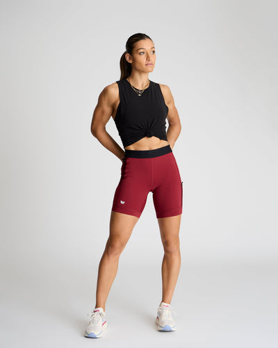 Meghan (5'8") is wearing size small 7" inseam