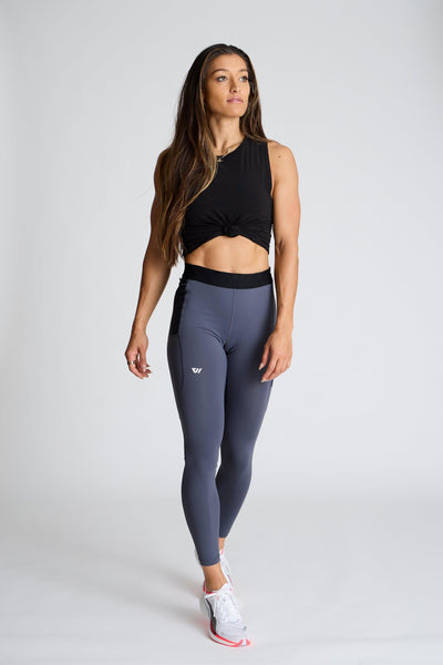 Meghan (5'8") is wearing size small